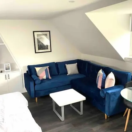 Aquila House Apartamento