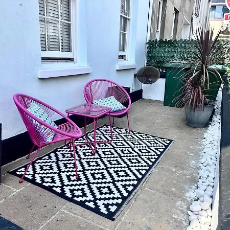 Central&trendy - Aquila House *