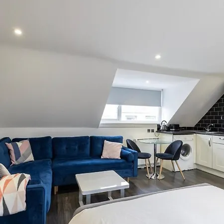 Aquila House Apartment Saint Helier
