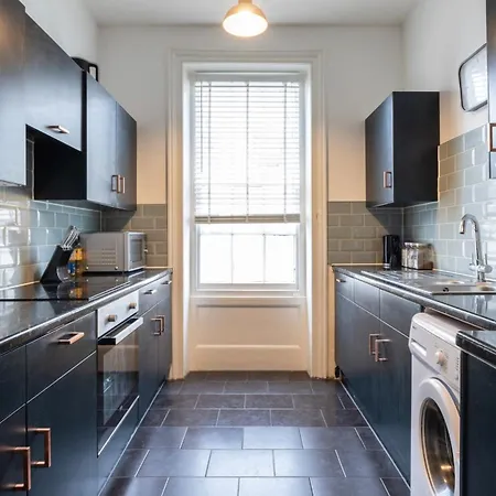 Aquila House Apartment *