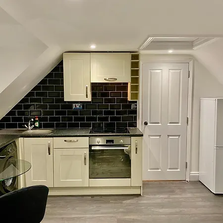 Aquila House Apartment Saint Helier