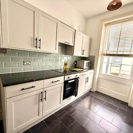 Aquila House Apartment *